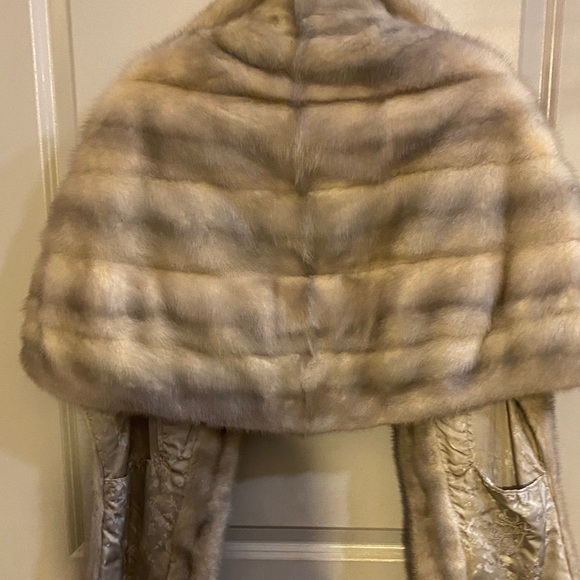 Vintage MINK Fur Stole EMBA CERULEAN Real Fur Shawl Natural Blue Mutation Mink - Picture 8 of 8